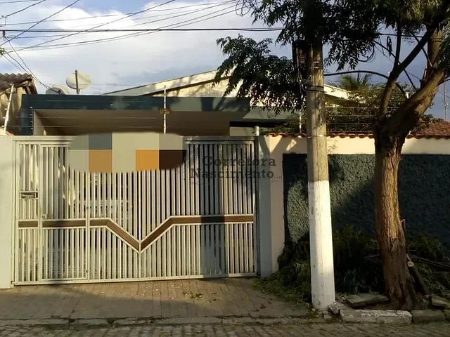 Casa com 320m² 3 quartos e 1 banheiro, à venda, no bairro Centro em Jacareí