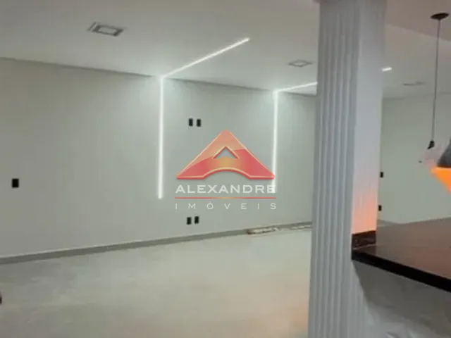 Casa com 310m² 3 quartos e 3 banheiros, à venda, no bairro Reserva do Vale em Caçapava