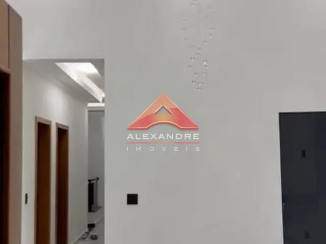 Casa com 310m² 3 quartos e 3 banheiros, à venda, no bairro Reserva do Vale em Caçapava