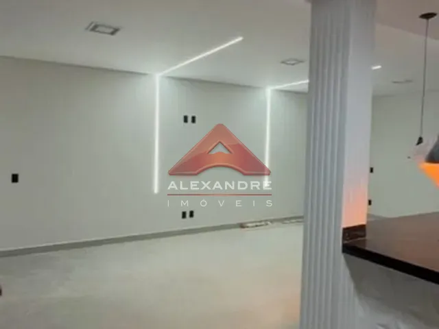 Casa com 310m² 3 quartos e 3 banheiros, à venda, no bairro Reserva do Vale em Caçapava