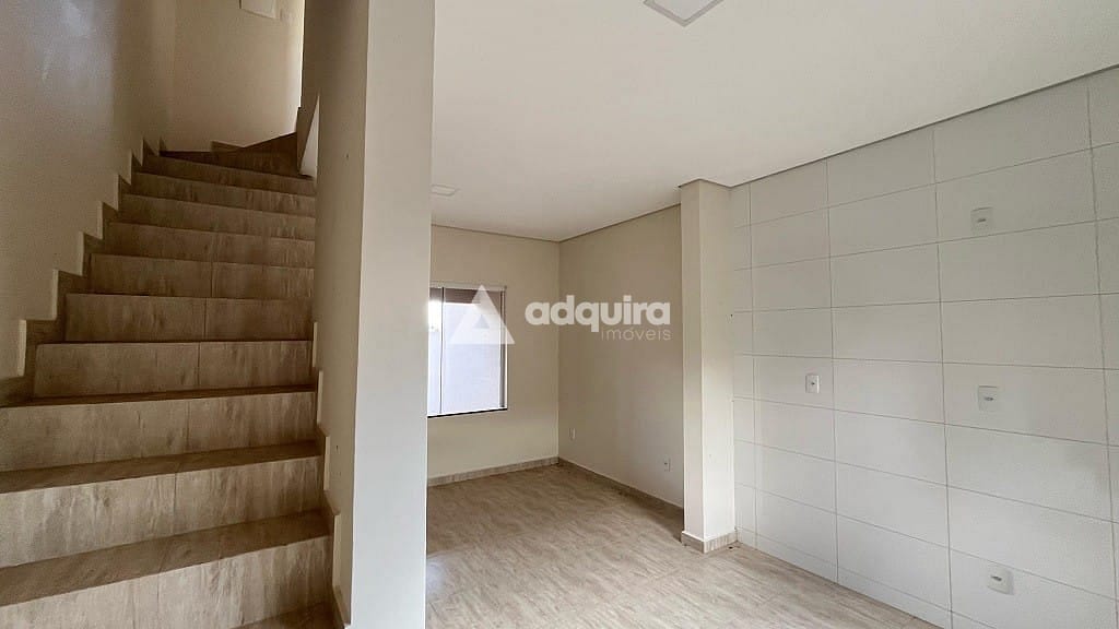 Casa à venda com 2 quartos, 66m² - Foto 2
