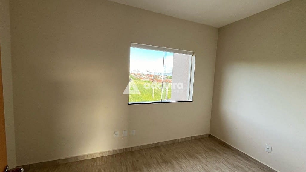 Casa à venda com 2 quartos, 66m² - Foto 7
