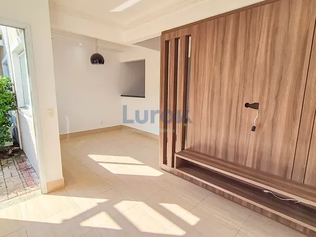 Casa 3 quartos e 3 banheiros, à venda ou para alugar, no bairro Vila Jair em Valinhos