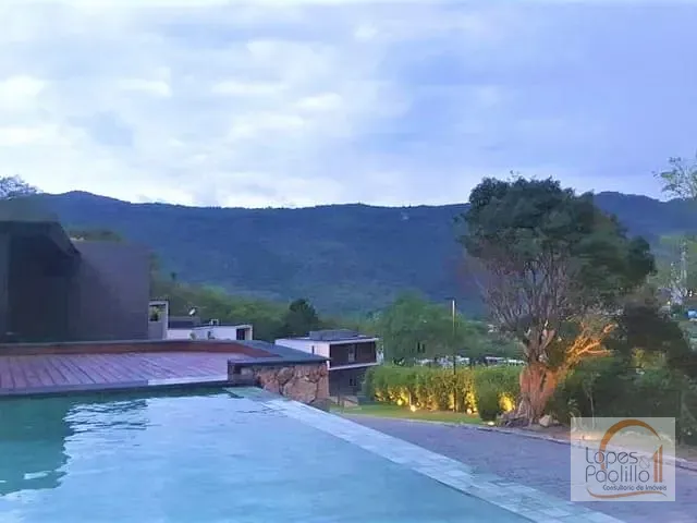 Casa com 677m² 3 quartos e 3 banheiros, à venda, no bairro Cidade Satélite em Atibaia