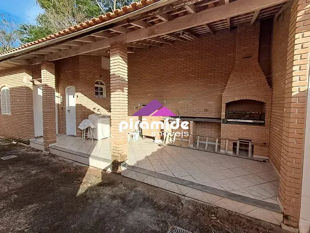 Casa com 327m² 3 quartos e 2 banheiros, à venda, no bairro Urbanova em São José dos Campos
