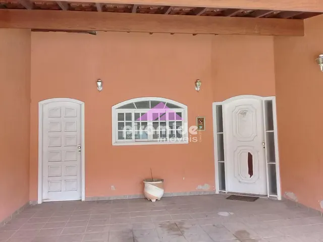 Casa com 327m² 3 quartos e 2 banheiros, à venda, no bairro Urbanova em São José dos Campos
