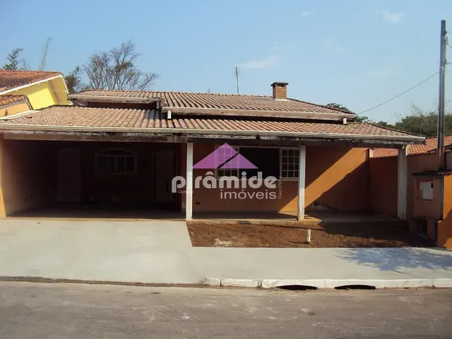 Casa com 327m² 3 quartos e 2 banheiros, à venda, no bairro Urbanova em São José dos Campos