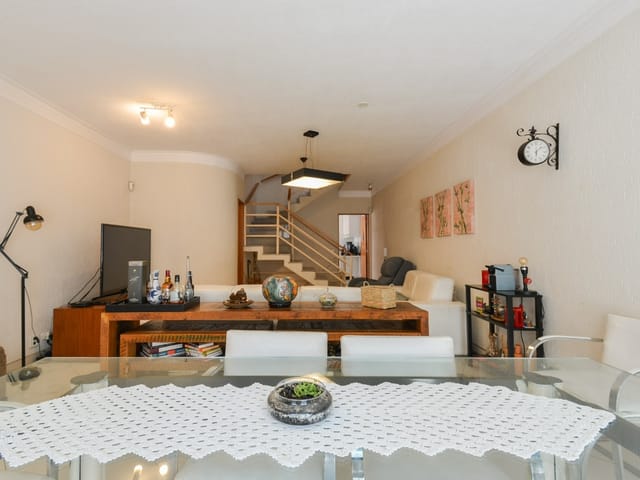 Foto do Casa - Casa para venda em Mirandópolis com 4 quartos, sendo 2 suítes , 214m² | Lares e Andares Imóveis