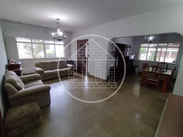Casa com 482m² 4 quartos e 2 banheiros, à venda, no bairro Parelheiros em São Paulo