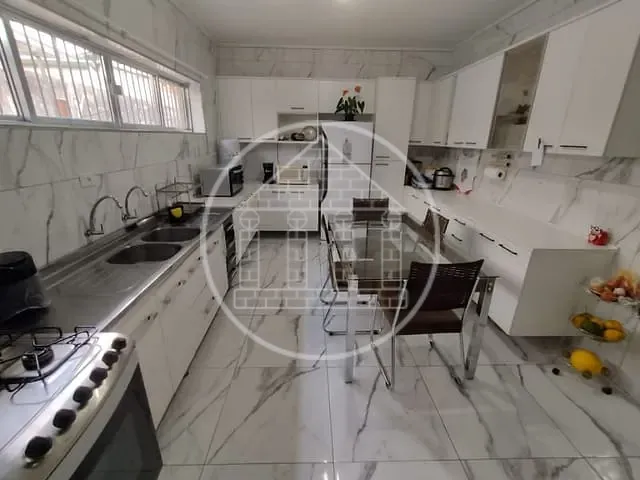 Casa com 482m² 4 quartos e 2 banheiros, à venda, no bairro Parelheiros em São Paulo