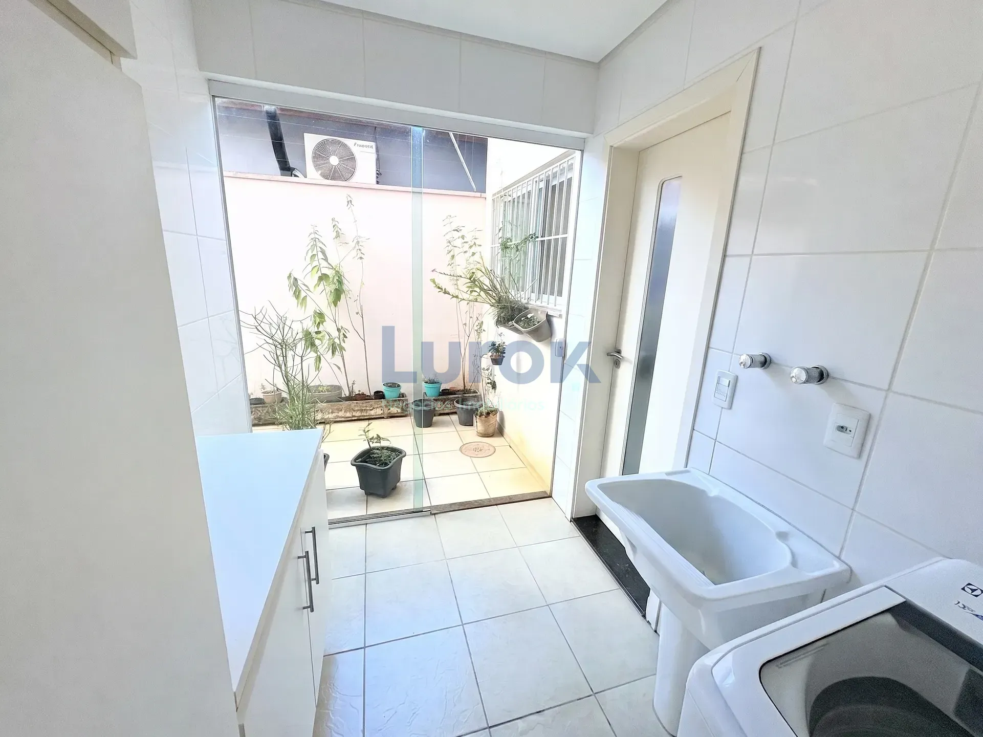 Casa, 3 quartos, 229 m² - Foto 22