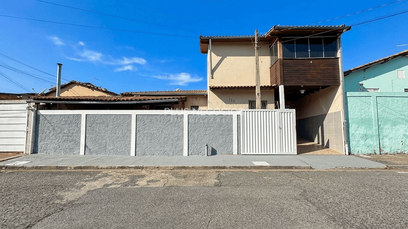 Casa, 3 quartos, 187 m² - Foto 1