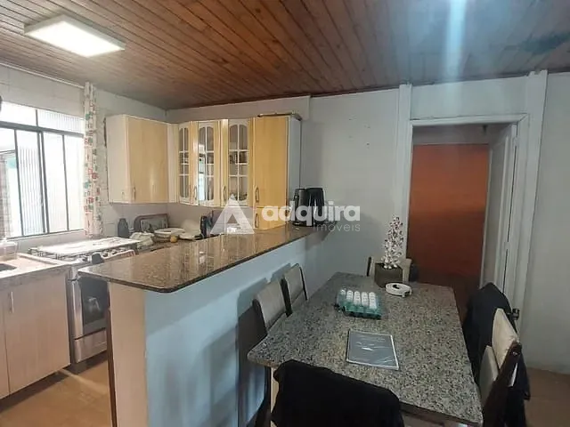 Casa 3 quartos e 3 banheiros, à venda, no bairro Orfãs em Ponta Grossa