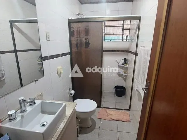 Casa 3 quartos e 3 banheiros, à venda, no bairro Orfãs em Ponta Grossa