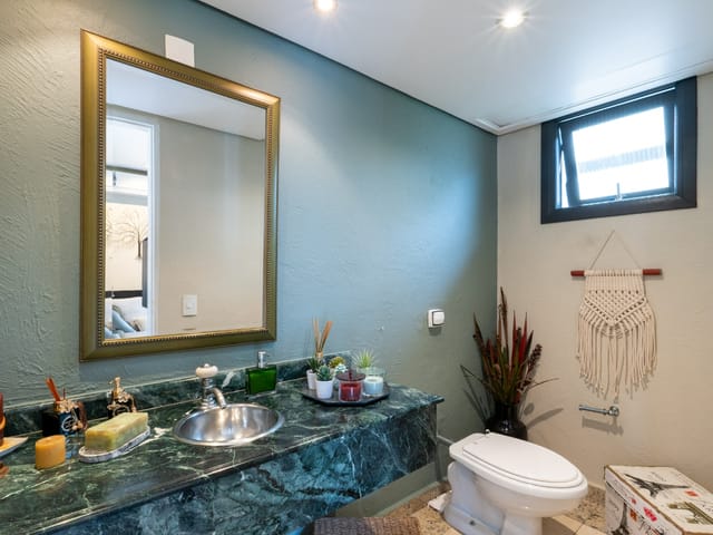 Casa com 270m² 5 quartos e 5 banheiros, à venda, no bairro Vila Suzana em São Paulo