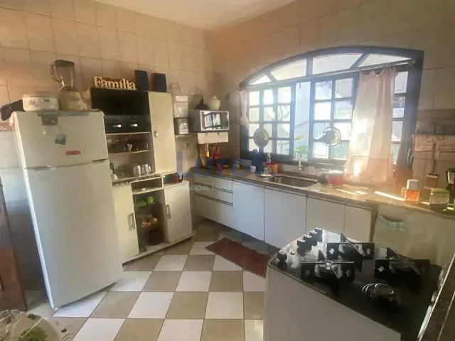 Casa com 306m² 3 quartos e 2 banheiros, para alugar, no bairro Jardim dos Manacás em Valinhos