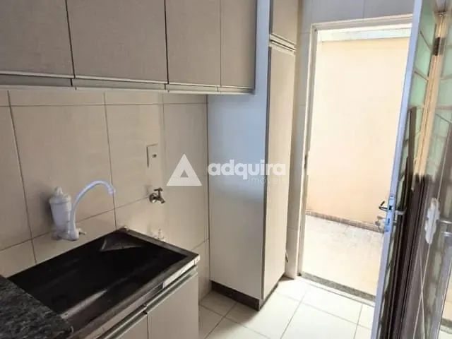 Casa 2 quartos e 1 banheiro, à venda, no bairro Oficinas em Ponta Grossa