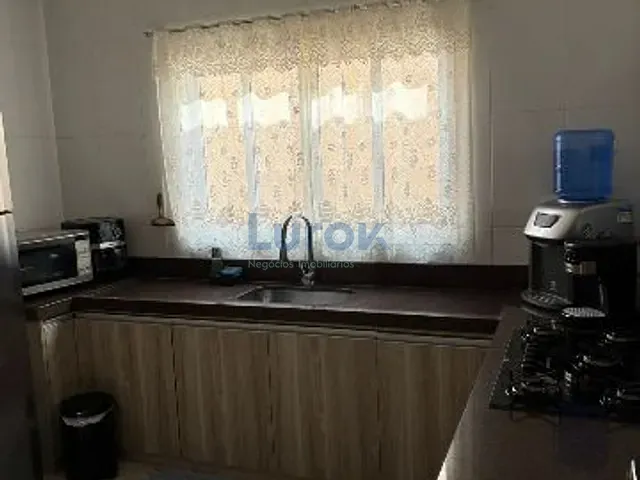 Casa com 400m² 3 quartos e 4 banheiros, para alugar, no bairro Residencial Santa Maria em Valinhos