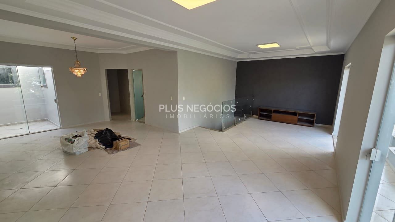 Casa, 3 quartos, 225 m² - Foto 3