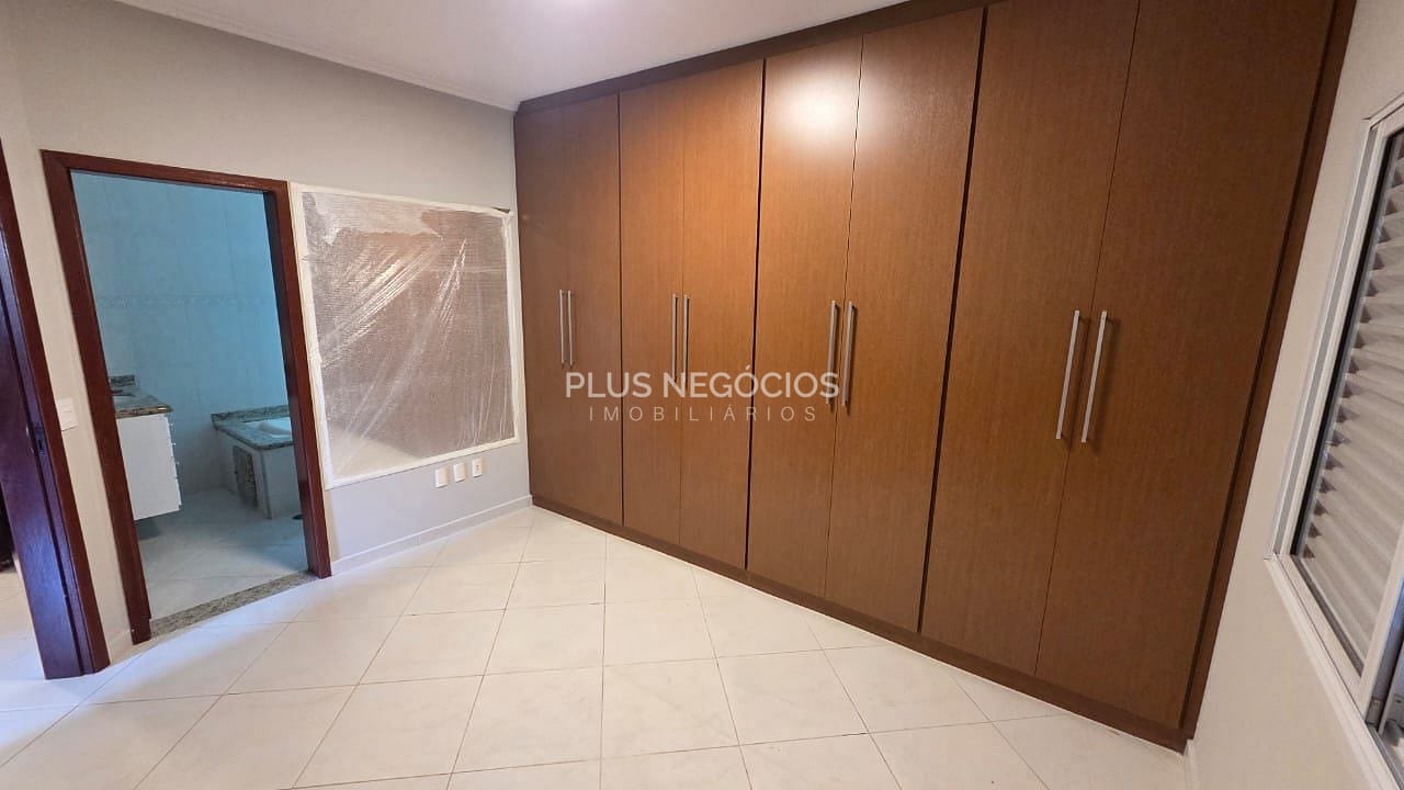 Casa, 3 quartos, 225 m² - Foto 8