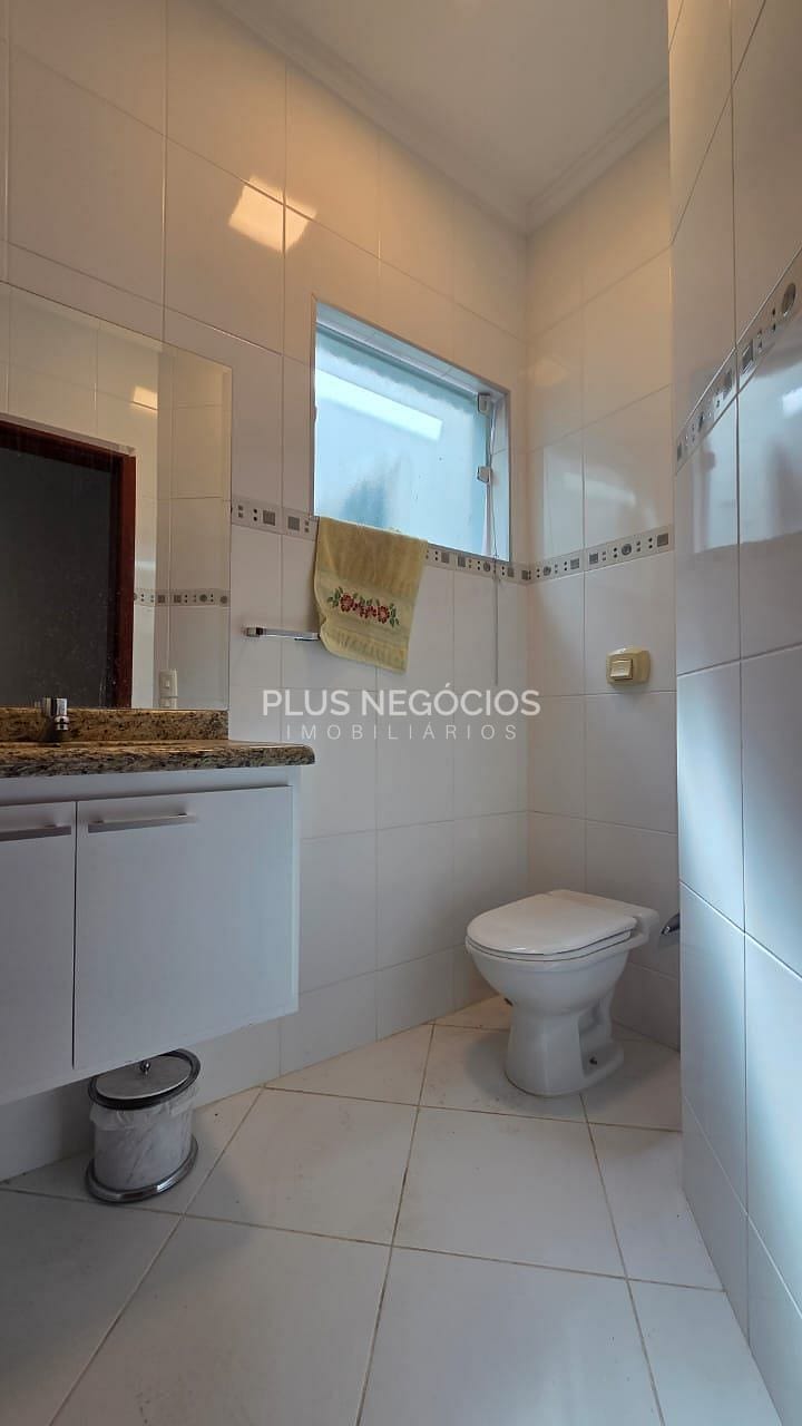Casa, 3 quartos, 225 m² - Foto 11