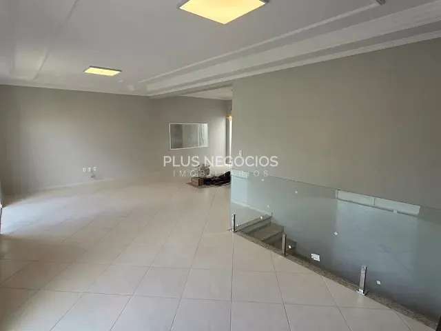 Casa com 250m² 3 quartos e 4 banheiros, à venda, no bairro Condomínio Villa dos Inglezes em Sorocaba