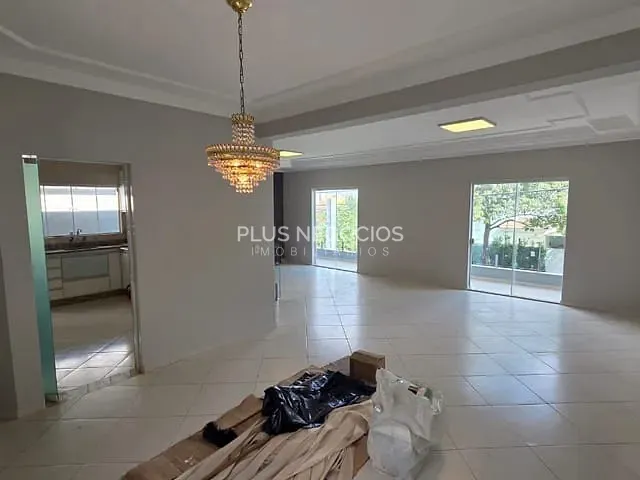 Casa com 250m² 3 quartos e 4 banheiros, à venda, no bairro Condomínio Villa dos Inglezes em Sorocaba