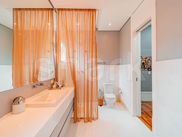 Casa com 1860m² 5 quartos e 8 banheiros, à venda, no bairro Campos do Conde em Barueri