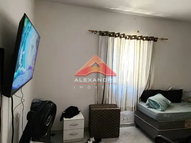 Casa com 150m² 2 quartos e 2 banheiros, à venda, no bairro Vila Tesouro em São José dos Campos