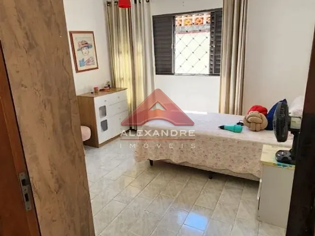 Casa com 150m² 2 quartos e 2 banheiros, à venda, no bairro Vila Tesouro em São José dos Campos
