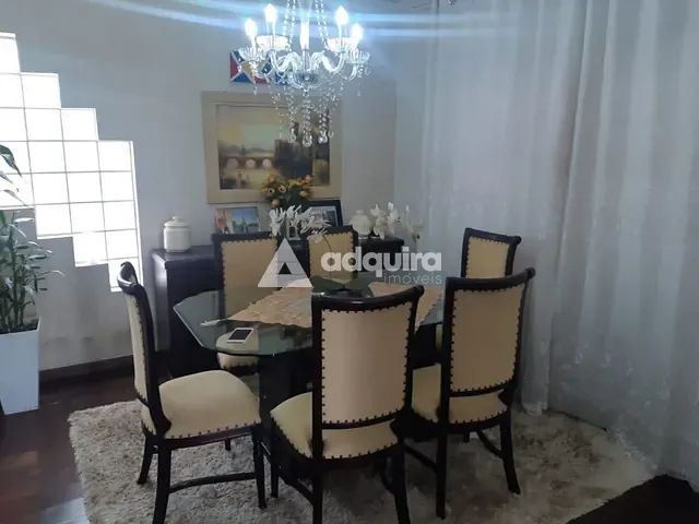 Casa com 240m² 4 quartos e 2 banheiros, à venda, no bairro Oficinas em Ponta Grossa