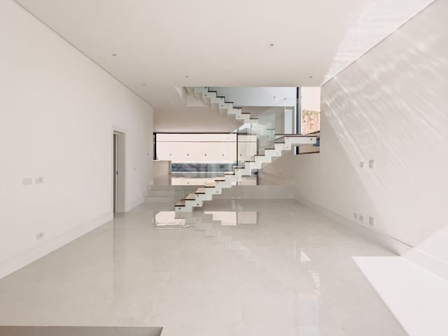 Casa com 420m² 4 quartos e 6 banheiros, à venda ou para alugar, no bairro Alphaville em Santana de Parnaíba