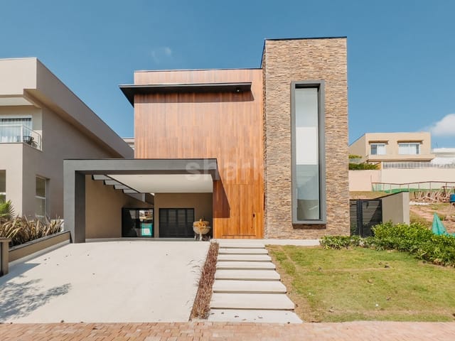 Casa com 420m² 4 quartos e 6 banheiros, à venda ou para alugar, no bairro Alphaville em Santana de Parnaíba