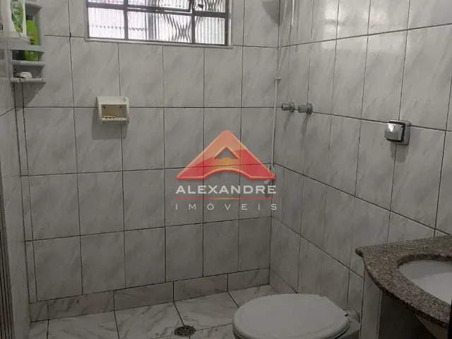 Casa com 125m² 3 quartos e 1 banheiro, à venda, no bairro Vila São Pedro em São José dos Campos