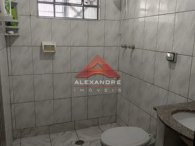 Casa com 125m² 3 quartos e 1 banheiro, à venda, no bairro Vila São Pedro em São José dos Campos