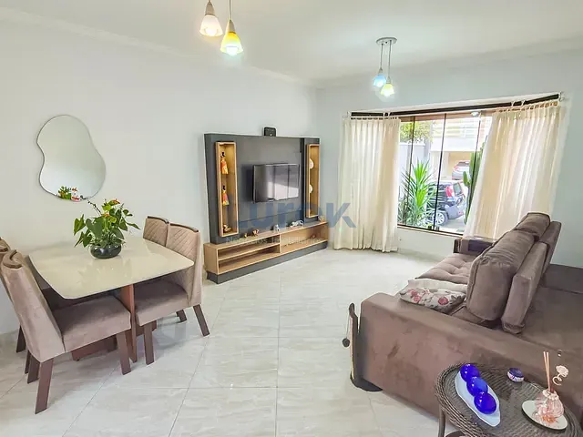 Casa com 207m² 3 quartos e 2 banheiros, à venda, no bairro Lenheiro em Valinhos