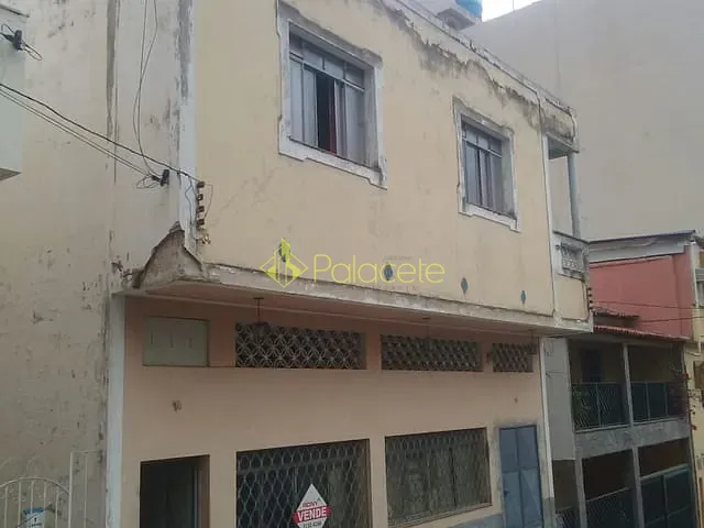 Casa 4 quartos e 6 banheiros, à venda, no bairro Santa Rita em Aparecida