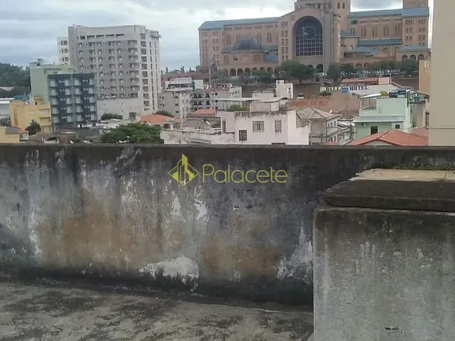 Casa 4 quartos e 6 banheiros, à venda, no bairro Santa Rita em Aparecida