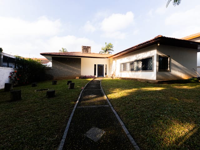 Casa com 800m² 5 quartos e 4 banheiros, à venda, no bairro Indianópolis em São Paulo