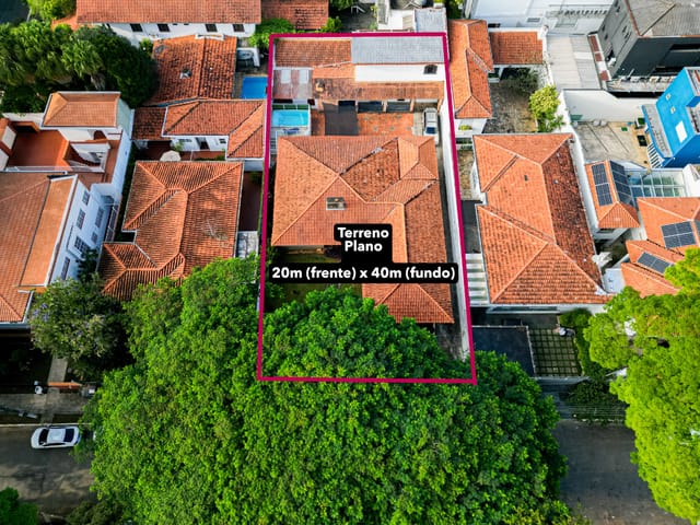 Casa com 800m² 5 quartos e 4 banheiros, à venda, no bairro Indianópolis em São Paulo