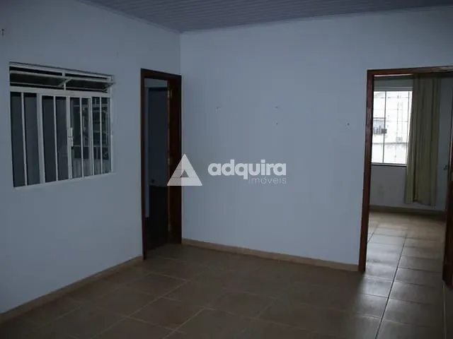 Casa com 330m² 3 quartos e 1 banheiro, à venda, no bairro Nova Rússia em Ponta Grossa