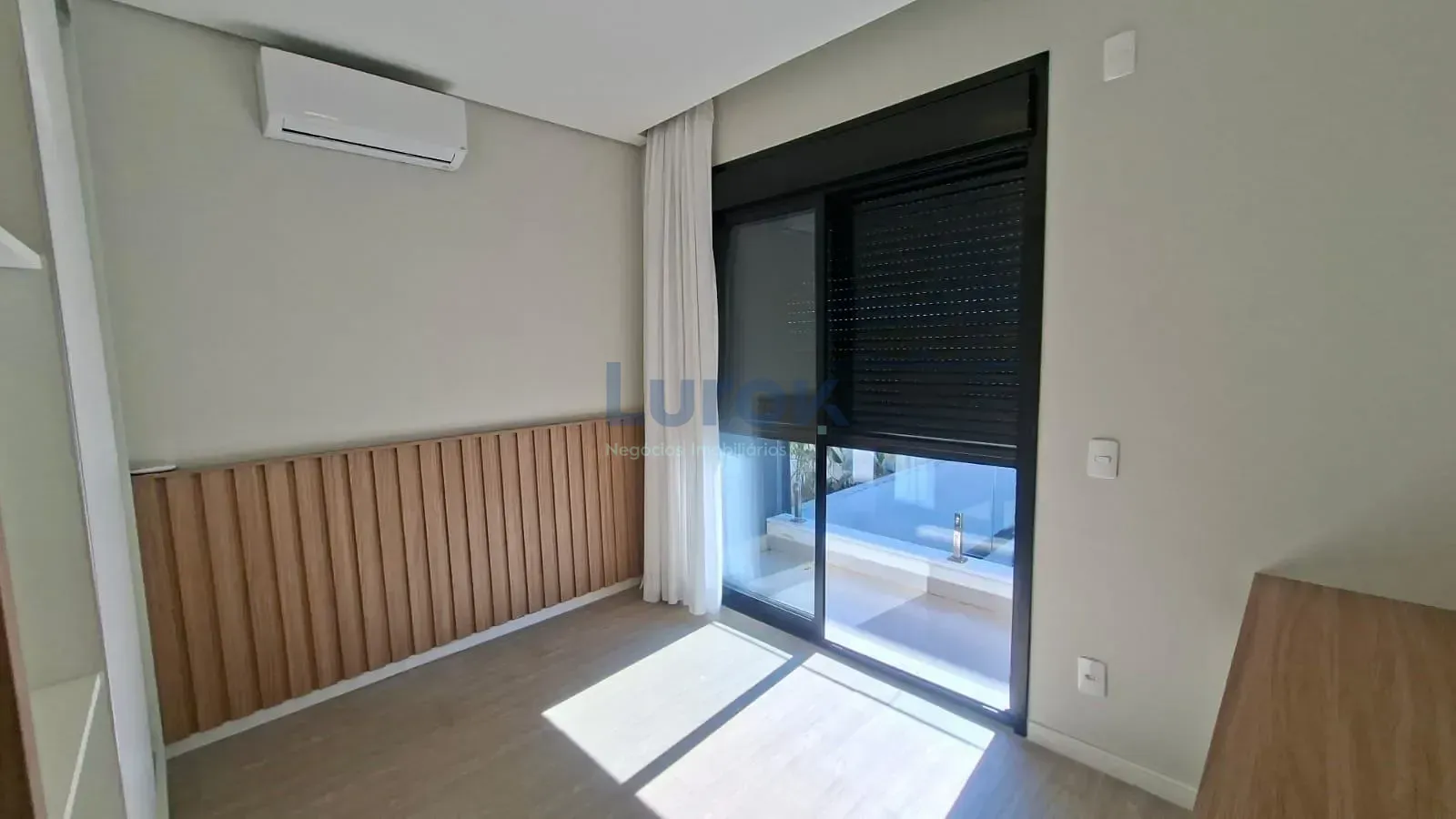 Casa, 3 quartos, 262 m² - Foto 27