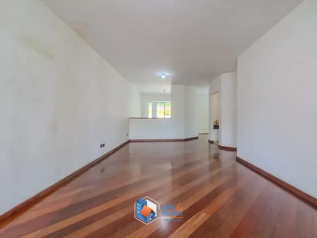Casa com 369m² 4 quartos e 5 banheiros, à venda, no bairro Jardim Leonor em São Paulo