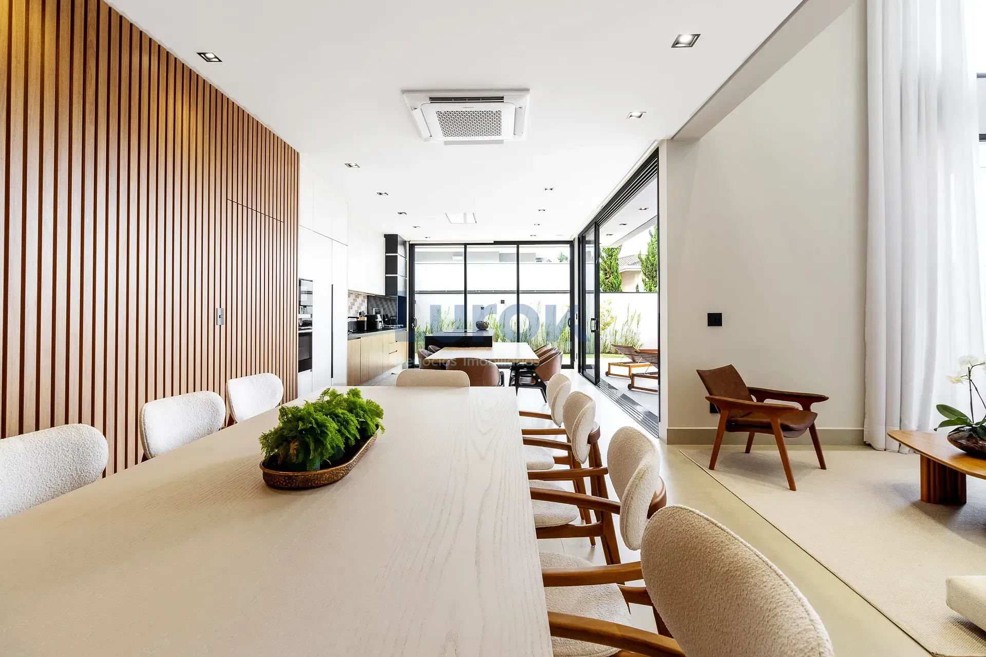 Casa, 4 quartos, 250 m² - Foto 19