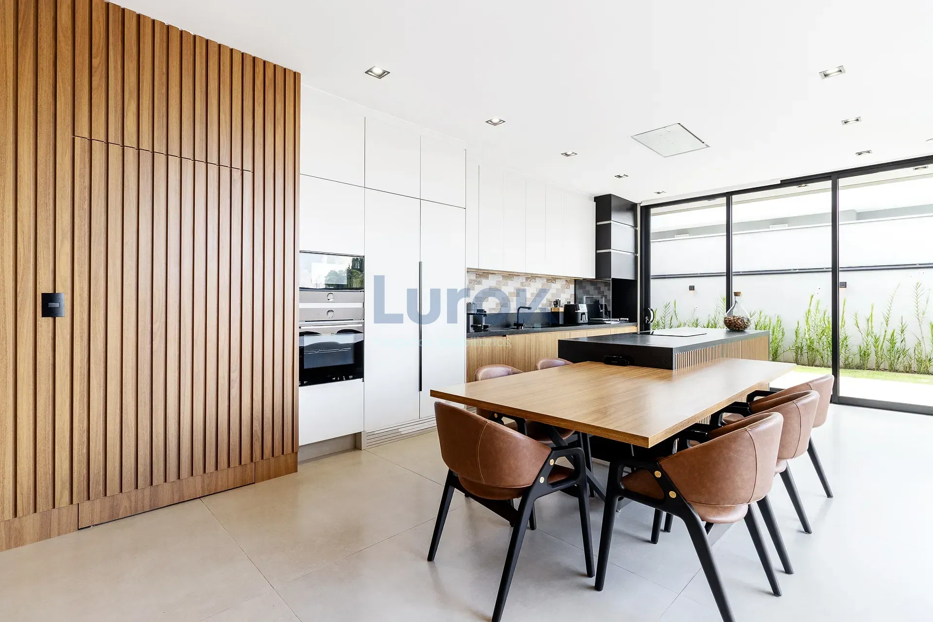 Casa, 4 quartos, 250 m² - Foto 24