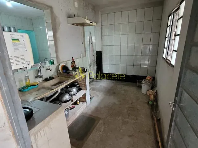 Casa com 110m² 3 quartos e 2 banheiros, à venda, no bairro Residencial Maricá em Pindamonhangaba