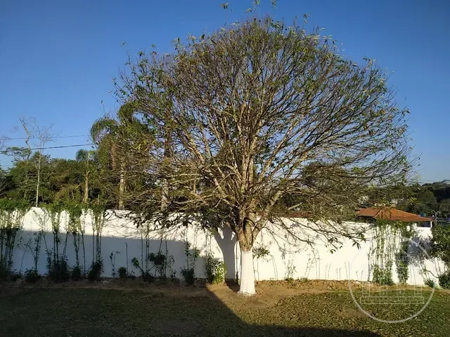 Casa com 3000m² 3 quartos e 2 banheiros, à venda, no bairro Cipó em Embu-Guaçu
