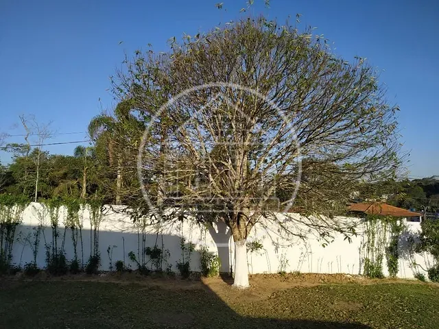 Casa com 3000m² 3 quartos e 2 banheiros, à venda, no bairro Cipó em Embu-Guaçu