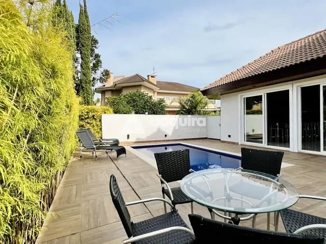 Casa com 520m² 4 quartos e 5 banheiros, à venda, no bairro Orfãs em Ponta Grossa