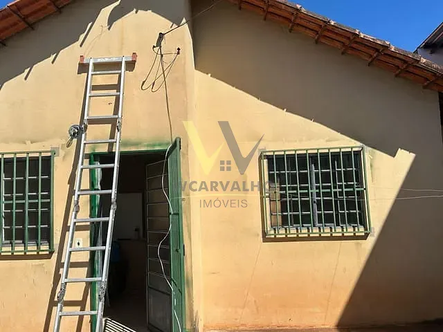 Casa com 200m² 2 quartos e 1 banheiro, à venda, no bairro Residencial Leblon em Anápolis